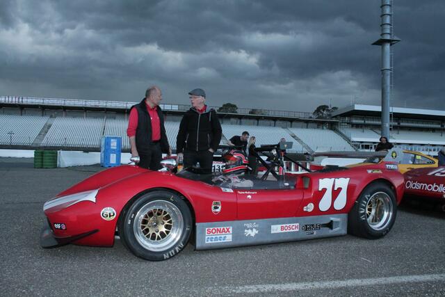 Walter Hoffmann aus Neuhofen in seinem McLaren V8-Sportwagen (Foto Michael Sonnick)