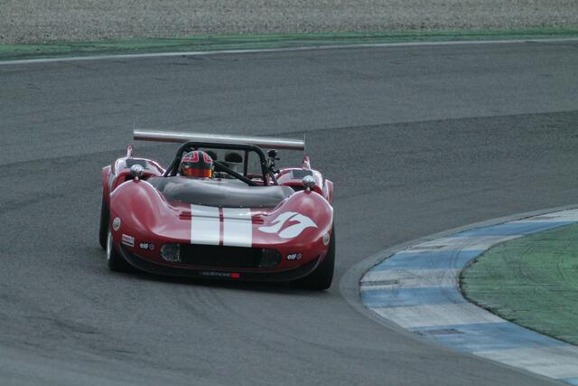 Walter Hoffmann aus Neuhofen in seinem McLaren V8-Sportwagen (Foto Michael Sonnick)