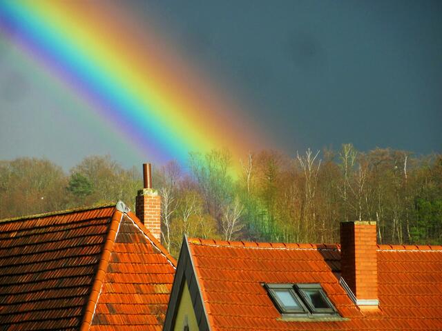 und am Ende de Regenbogens liegt der Goldtopf-heute am Erbse- hoffentlich war jemand schnell genug | Foto: Foto Bernd Barth KL