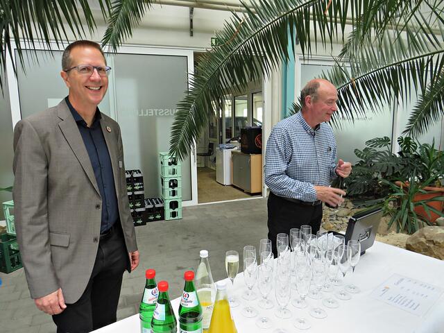 An den Getränken | Foto: Brigitte Melder