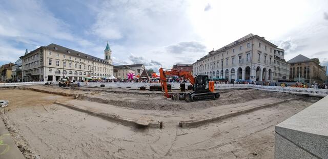 Barriere am Marktplatz: Warum war der Baubeginn vor dem Fest? | Foto: jowapress.de
