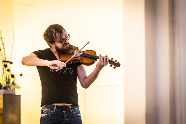 Der Geiger Zamir Zakiev | Foto: Christian Gaier