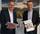 Die aktualisierte Auflage der Vorsorgemappe ist da: Landaus Sozialdezernent Dr. Maximilian Ingenthron (rechts) und der Landrat des Kreises Südliche Weinstraße Dietmar Seefeldt mit den druckfrischen Exemplaren | Foto: KV SÜW