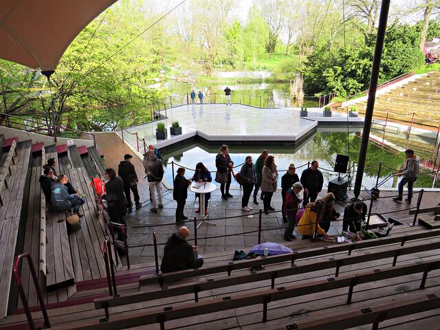 Die Stunde danach ...... Signierstunde | Foto: Brigitte Melder
