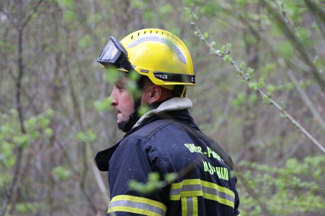 Der Brand- und Katastrophenschutz des Landkreises Germersheim führte bei 
Scheibenhardt  gemeinsam  mit  den  Feuerwehren  der  angrenzenden  Gemeinden und französischen Feuerwehreinheiten eine Waldbrandübung durch | Foto: Heike Schwitalla