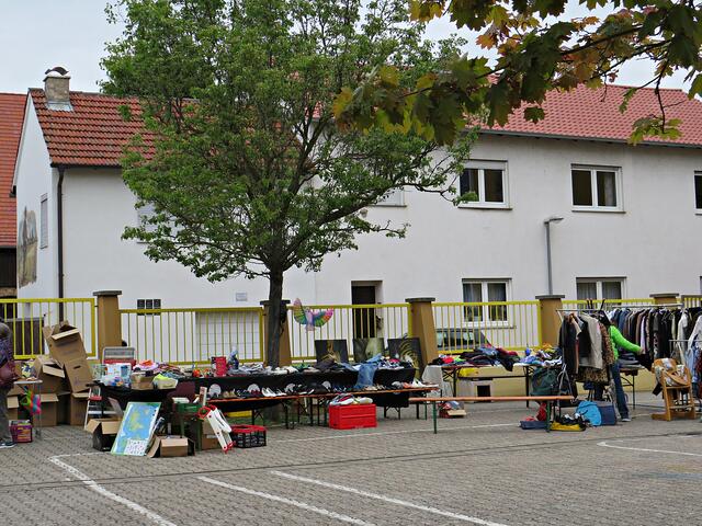 Auf dem Schulhof | Foto: Brigitte Melder
