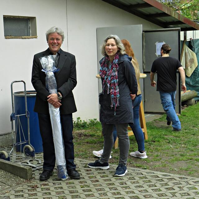 Bürgermeister Zimmermann mit Gattin überreichte Geschenke | Foto: Brigitte Melder