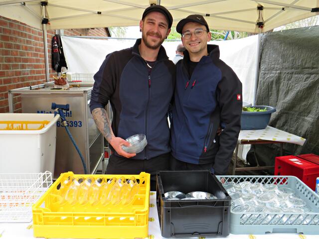 Am Geschirr | Foto: Brigitte Melder