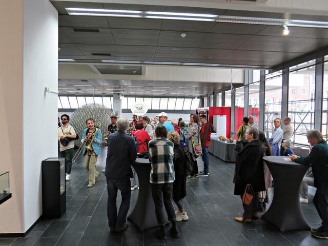 Los gehts, alle folgten der Band | Foto: Brigitte Melder