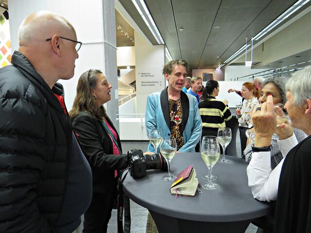 Auch die Musiker hatten Zeit zu Gesprächen | Foto: Brigitte Melder