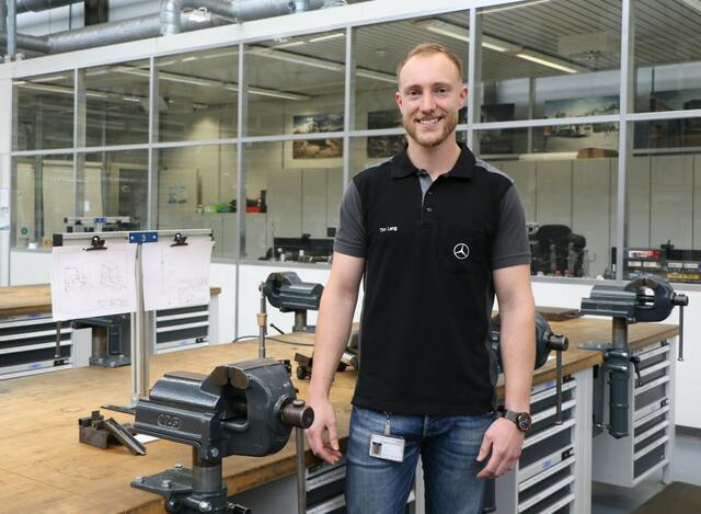 Tim-Julian Lang in der Ausbildungswerkstatt bei Daimler Trucks in Wörth | Foto: Heike Schwitalla