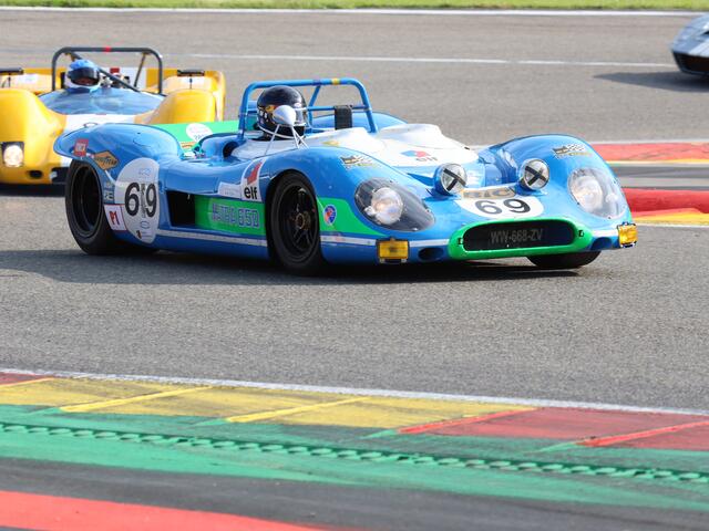 Seltenheit auch bei Klassikrennen - der Matra MS650 von 1970
Reuschel: ( moto-foto )