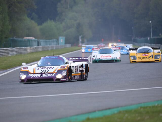 Gruppe C-Starterfeld mit Jaguar XJR-9
Bild: Reuschel ( moto-foto )