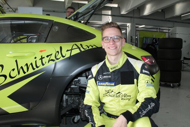Mercedes-Pilot Marcel Marchewicz aus Schwetzingen feierte 2021 einen Klassensieg beim 24-Stunden-Rennen auf dem Nürburgring (Foto Michael Sonnick)