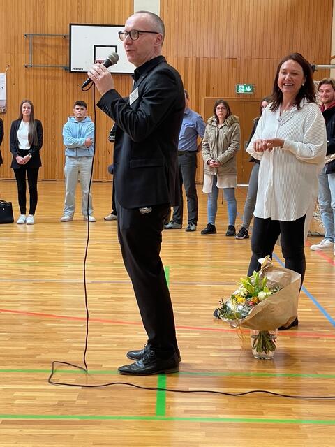 Schulleiter Markus Jung bedankt sich bei allen Beteiligten. | Foto: Weiler