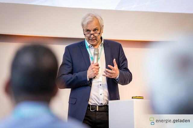 Aktuelles im Blick: Interview zur Energiewende mit Jochen Ehlgötz, Geschäftsführer TechnologieRegion Karlsruhe GmbH | Foto: Gustai/Pixelgrün