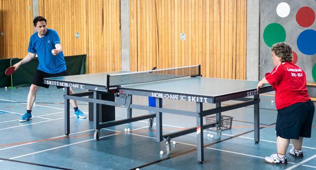 Trainer Oliver Thelen (links) fordert seine Spieler | Foto: Cornelia Bauer