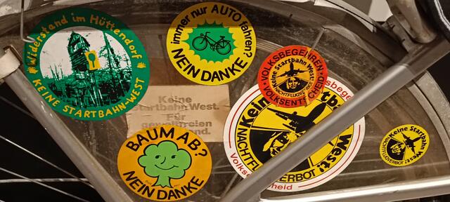 Auch Geschichte wird in der Ausstellung aufgearbeitet - der Besucher merkt, viele Probleme haben sich nicht geändert | Foto: Heike Schwitalla