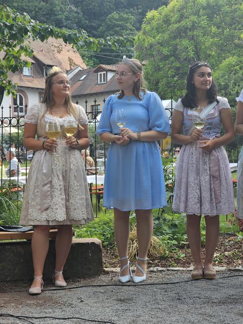 Die Pfälzische Weinprinzessin Lea Lechner (Mitte). | Foto: Eva Bender