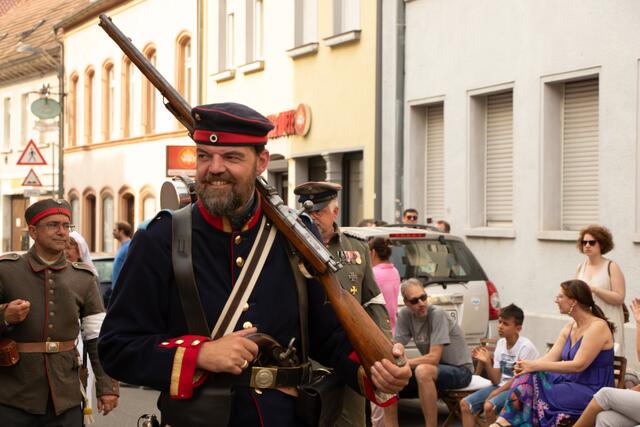 Festungsfest Germersheim 2023 - großer historischer Festumzug | Foto: Heike Schwitalla