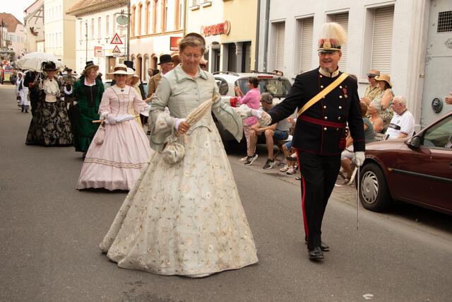 Festungsfest Germersheim 2023 - großer historischer Festumzug | Foto: Heike Schwitalla