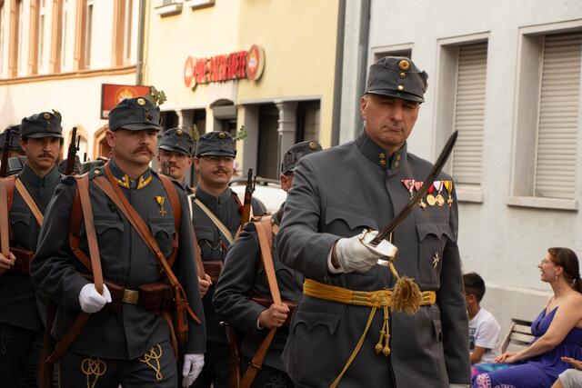 Festungsfest Germersheim 2023 - großer historischer Festumzug | Foto: Heike Schwitalla