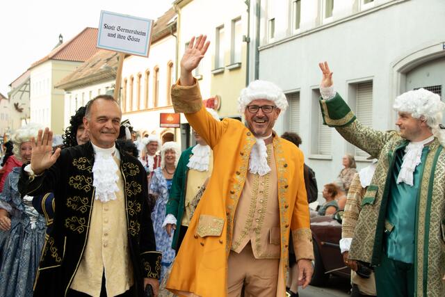 Festungsfest Germersheim 2023 - großer historischer Festumzug | Foto: Heike Schwitalla