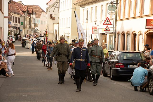 Festungsfest Germersheim 2023 - großer historischer Festumzug | Foto: Heike Schwitalla