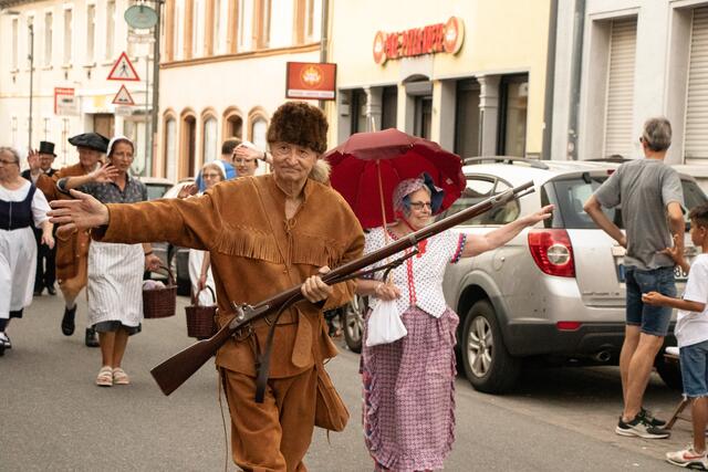 Festungsfest Germersheim 2023 - großer historischer Festumzug | Foto: Heike Schwitalla
