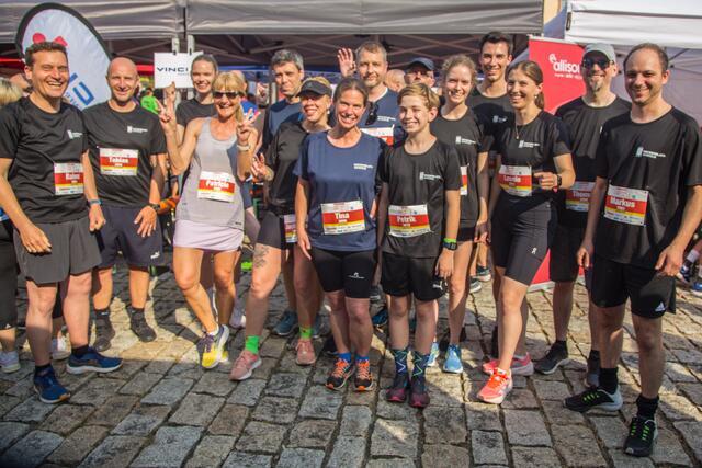 Bauhaus Firmenlauf Mannheim - Das Team Wochenblatt-Reporter vor dem Start | Foto: Roland Kohls
