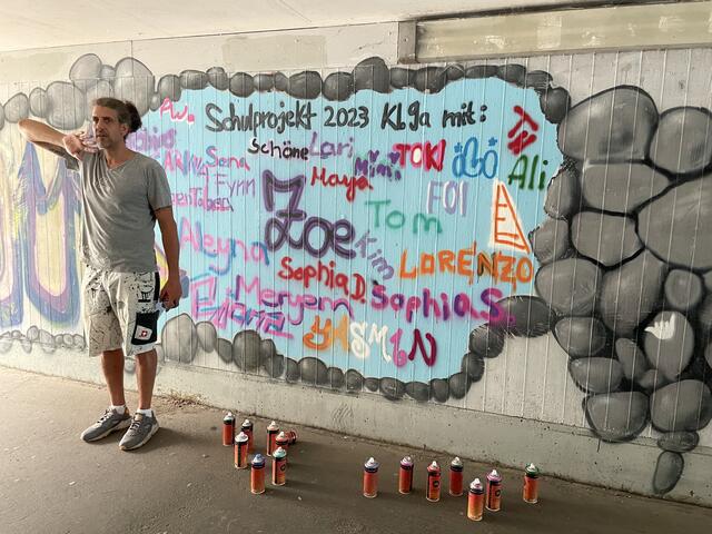 Jascha Held ließ jeden "unterschreiben". | Foto: Weiler
