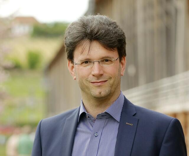 Verlor die Bürgermeisterwahl mit drei Stimmen (3711 zu 3714 Wahlstimmen insgesamt): Bad Dürkheims scheidender Bürgermeister
Christoph Glogger (SPD) | Foto: Stadt Bad Dürkheim/gratis