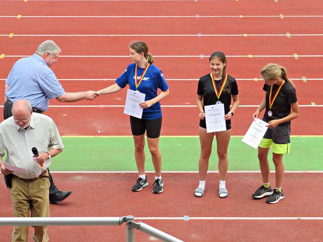 Gratulation an Selina | Foto: Brigitte Melder
