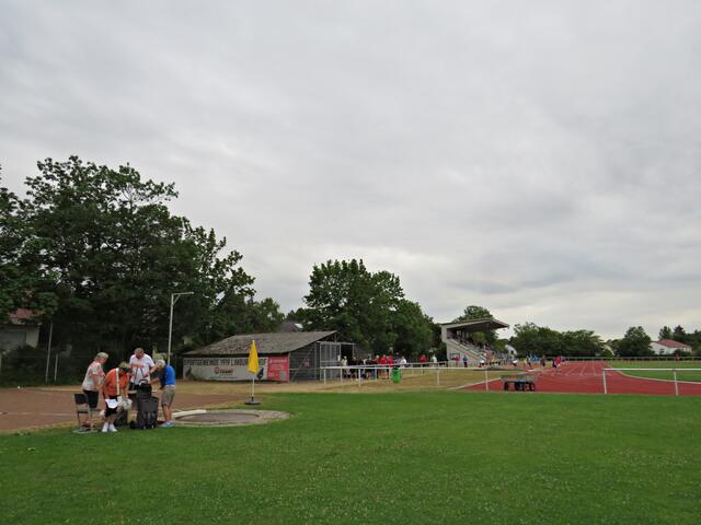 Früh am Morgen nach Kampfrichterbesprechung | Foto: Brigitte Melder