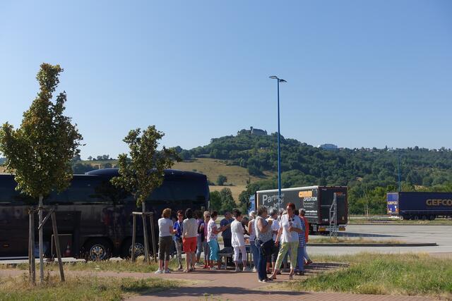 Pause unterhalb der Burg Weibertreu | Foto: Kristin Hätterich