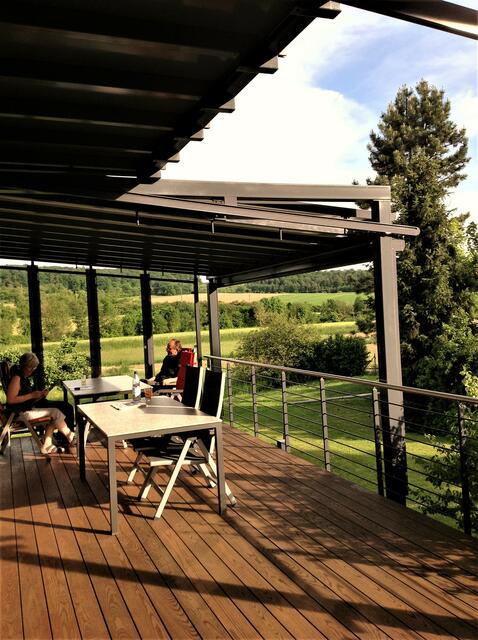 Die Firma stellt Überdachungen, Carports, Treppenanlagen, Stahlbalkone, Fenstergitter und Franzgitter her. Jedes Unikat wird individuell designt und von den eigenen Mitarbeitern aus einer Hand gefertigt und montiert. | Foto: SN Stahlbalkone