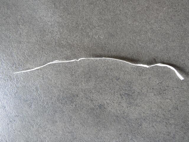Hier waren Karotten gebündelt zusammengefasst: 1 Draht mit Kunststoff (war auch so eine Idee von mir) | Foto: Brigitte Melder