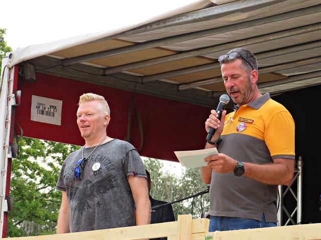 Patrick Kunz von den Santas und Heiko Ottosen | Foto: Brigitte Melder