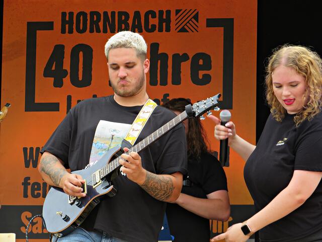 Solopart an der Gitarre | Foto: Brigitte Melder