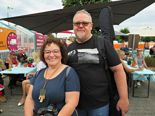 Musiker Günni Weinerth mit Frau | Foto: Brigitte Melder