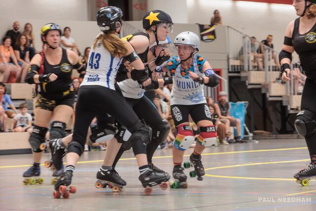 Roller Derby Karlsruhe vs. Munich Rolling Rebels &amp; Friends | Foto: Paul Needham