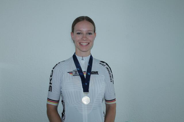 Anne Slosharek holte Silbermedaille bei der Bahnrad-EM | Foto: Michael Sonnick