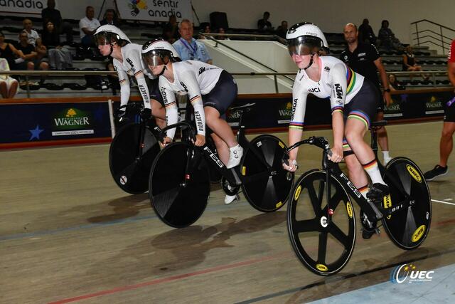 Das BDR-Trio Anastasia Kuniß, Bente Lürmann (Cottbus) und Anne Slosharek holte die Silbermedaille im Teamsprint | Foto: UEC