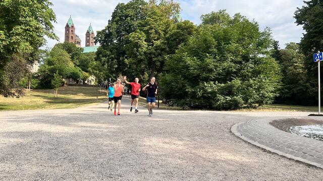 Das war der 116. Leinpfad Speyer parkrun. Nächste Möglichkeit: 
5 Kilometer Lauf am Samstag, 29. Juli, ab 9 Uhr, mit Treffpunkt am Rheinufer hinter der Jugendherberge. Eigener Walker Abschnitt. Bitte an Sonnenschutz und Wasser denken. Im Ziel gibt es gegen eine freiwillige Spende Kaffee, Tee und einen Snack. Garderobe vorhanden. https://www.parkrun.com.de/speyerleinpfad/
  | Foto: Speyer Leinpfad parkrun