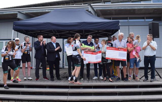 Spendenübergabe | Foto: Gemeinde Mutterstadt