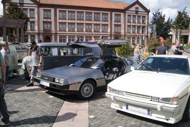Marty McFly lässt grüßen: De Lorean, das Kultfahrzeug aus "Zurück in die Zukunft" | Foto: AvD Pirmasens e.V.