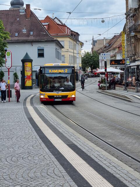 Mit Bussen durch die Stadt- von Museum zu Museum | Foto: www.jowapress.de