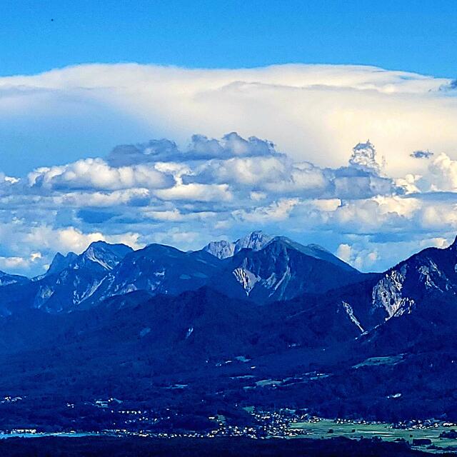 Blick über Villach in die Karawanken  | Foto: Markus Pacher 