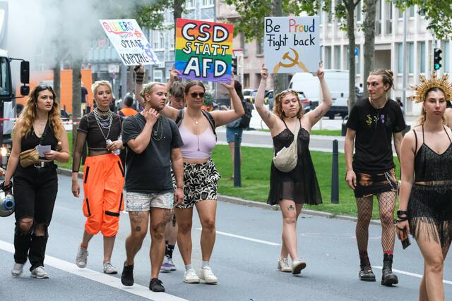Starke Statements beim CSD 2023 in Mannheim | Foto: Jessica Bader