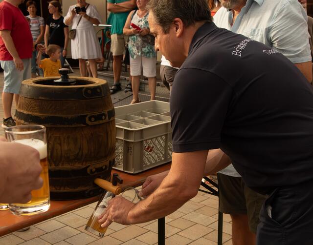 Kerwe Sondernheim 2023 - Fassanstich | Foto: Heike Schwitalla